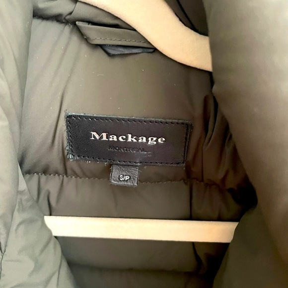 COPY - Mackage small Calla with fur trim - Picture 4 of 10